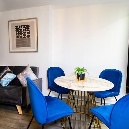 Beautiful Place - 2 Bedroom Apartment On Broad Street Бірмінгем Екстер'єр фото