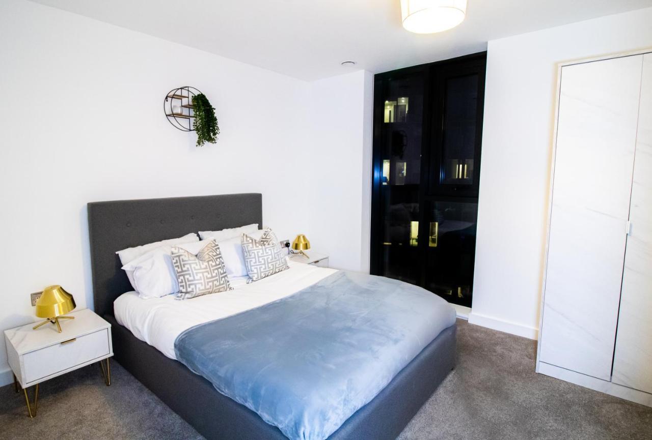 Beautiful Place - 2 Bedroom Apartment On Broad Street Бірмінгем Екстер'єр фото